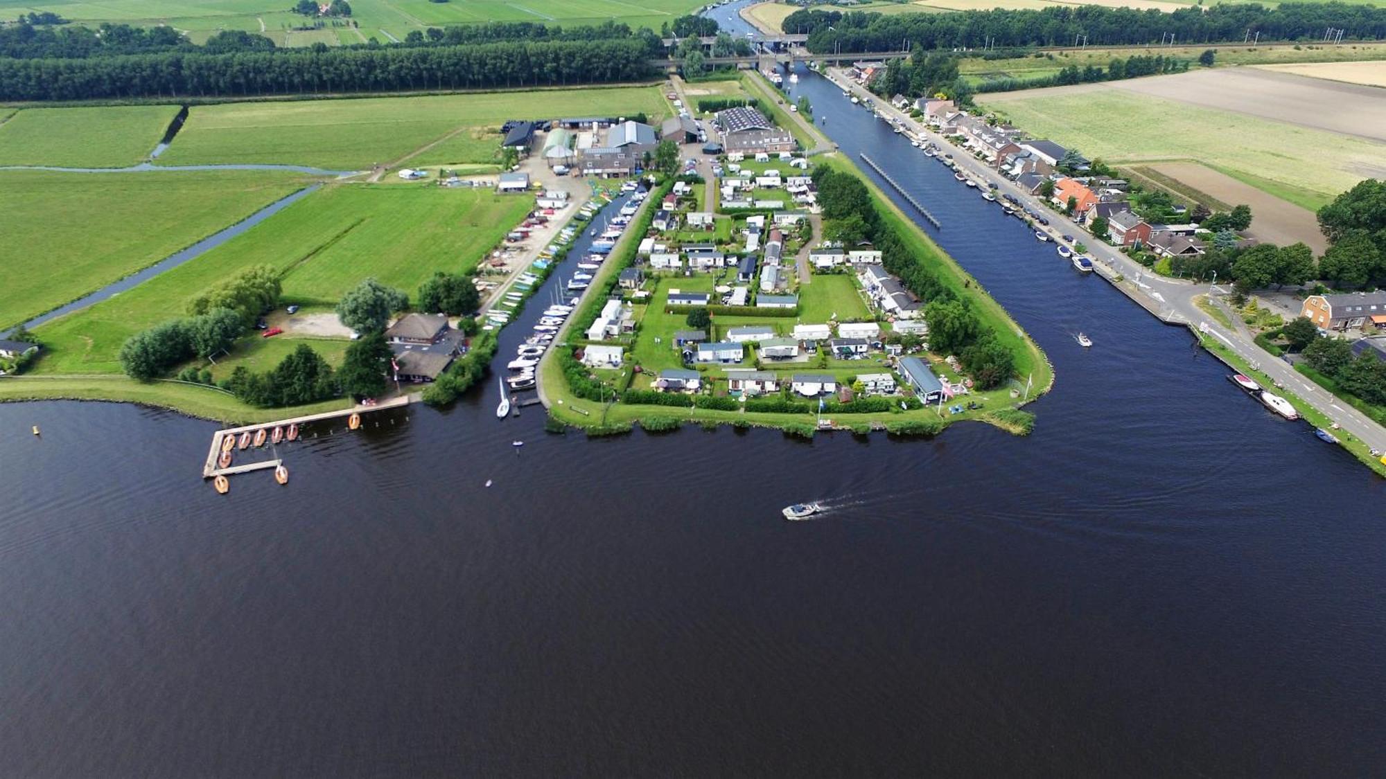 Camping De Hof Van Eeden Hotel Warmond Exterior photo