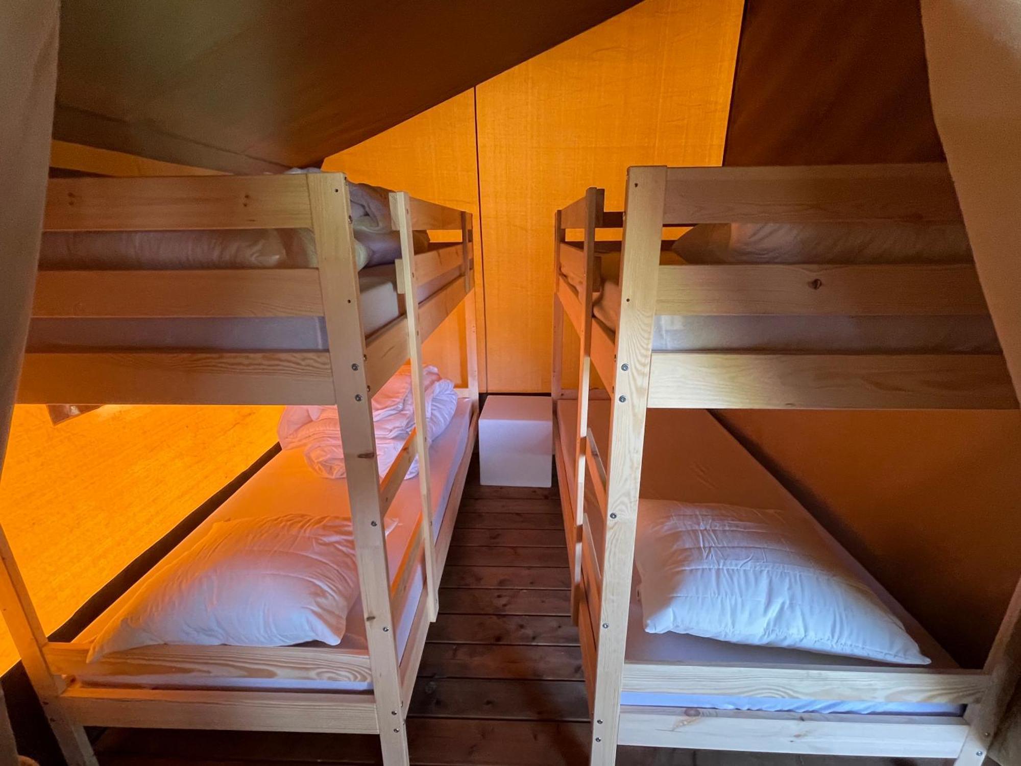 Camping De Hof Van Eeden Hotel Warmond Room photo